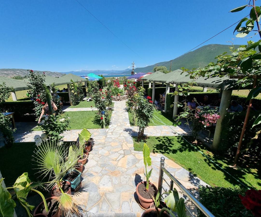 Hotel Restaurant Aleksander كورتشي المظهر الخارجي الصورة